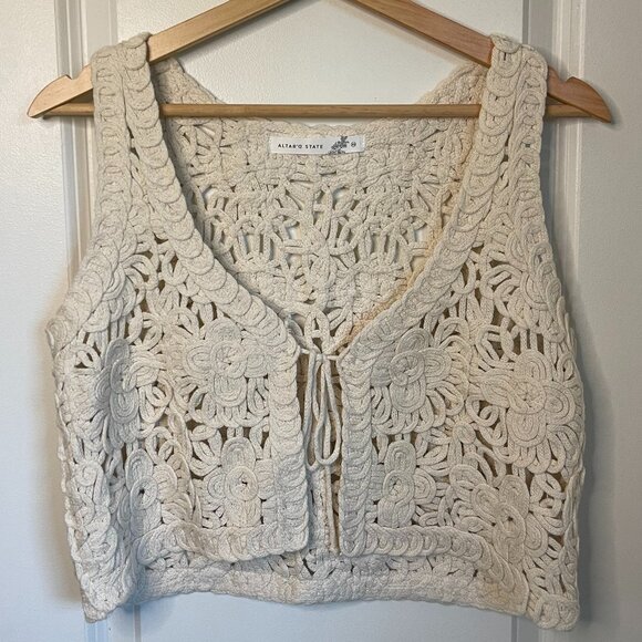 Altar'd State Crochet tank-top - Picture 4 of 5